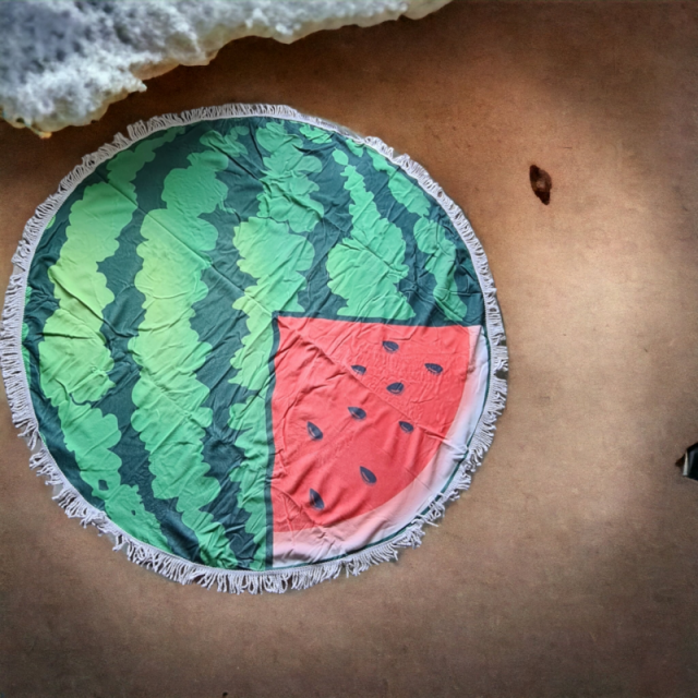 Okrogla brisača za plažo lubenica