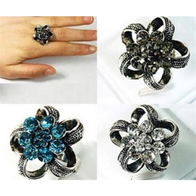 Prstan roža več barv