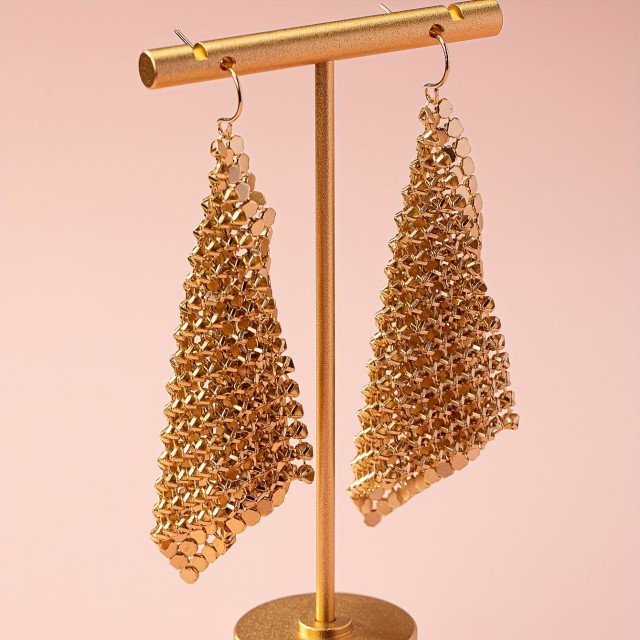 Elegantni uhani razkošen kvadratni mrežasti dizajn