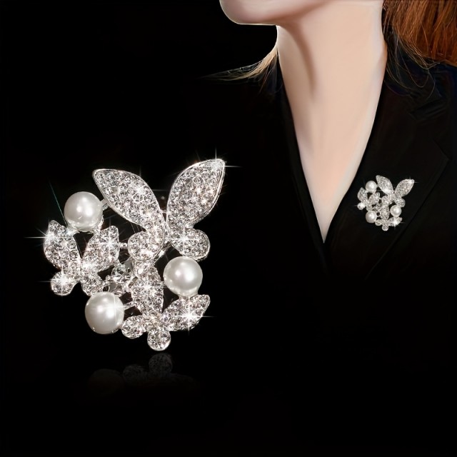 Elegantna luksuzna broška z metulji in perlami