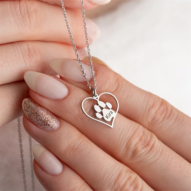 Personalizirana ogrlica s srčkom in odtisom šape možnost gravure