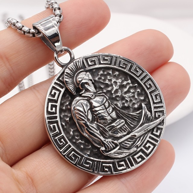 Moška verižica z obeskom špartanskega bojevnika