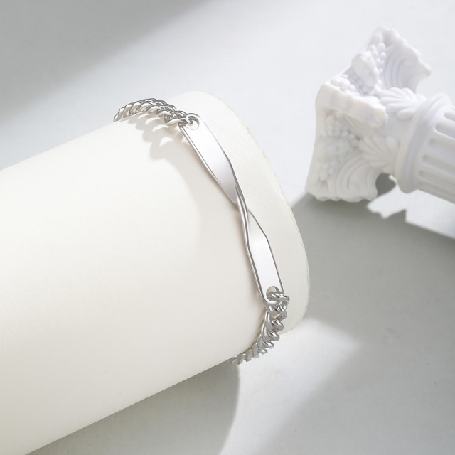 Personalizirana spiralasta zapestnica z gravuro po želji