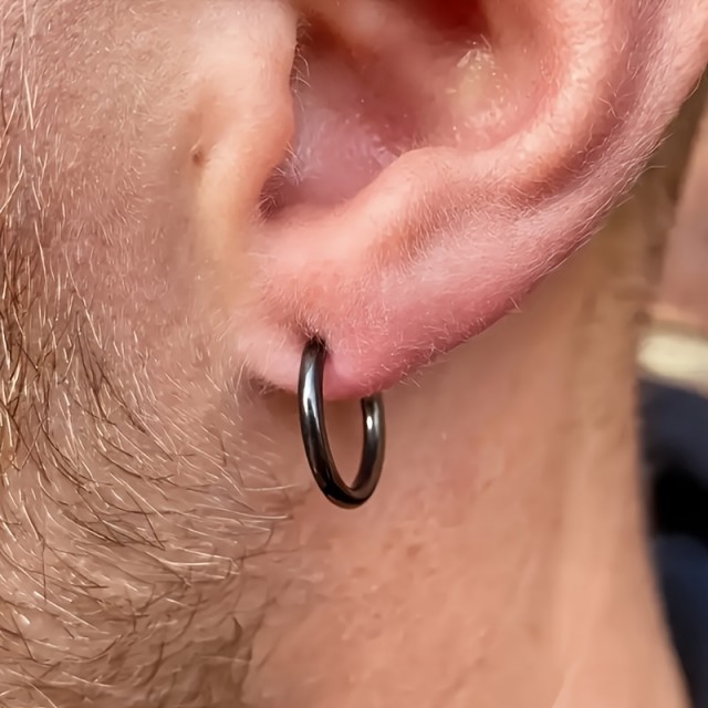 Moški okrogli uhani nerjaveči - komplet 4 parov srebrne ali črne barve 