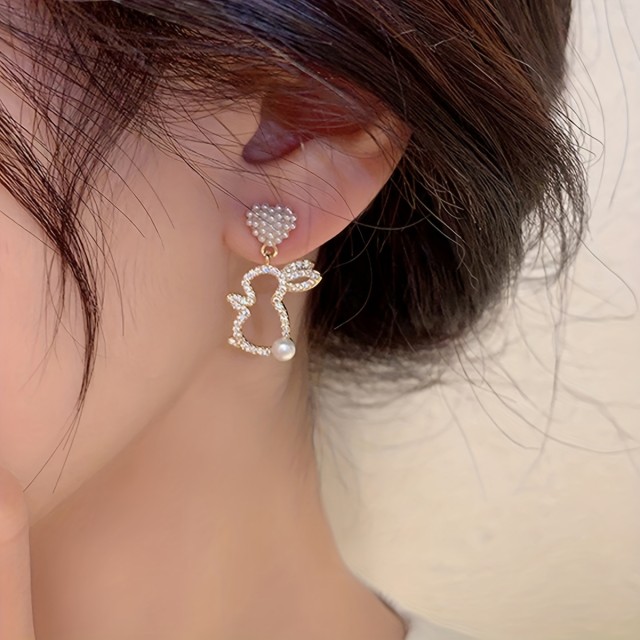 Prikupni uhančki z zajčki