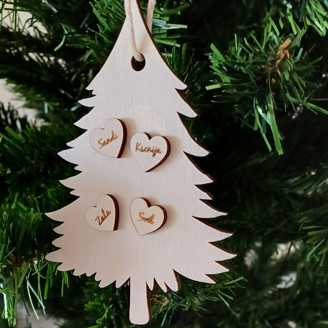 Personalizirana lesena smrečiča IMENA VAŠE DRUŽINE 