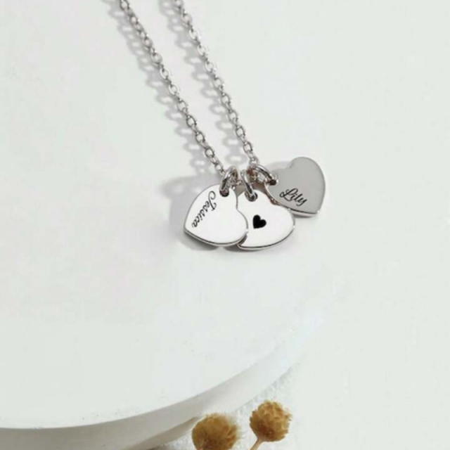 Personalizirana ogrlica s srci VAŠA ZGODBA