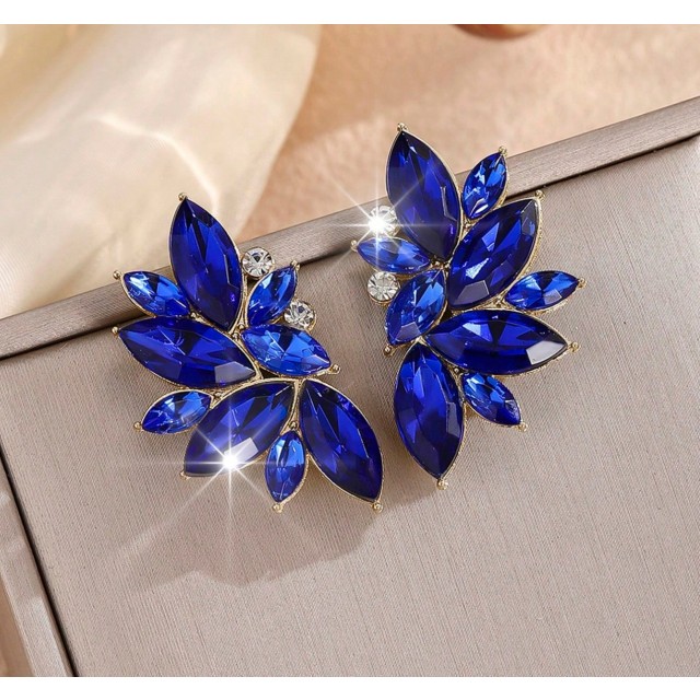 Elegantni uhani s kristali kraljevsko modre barve