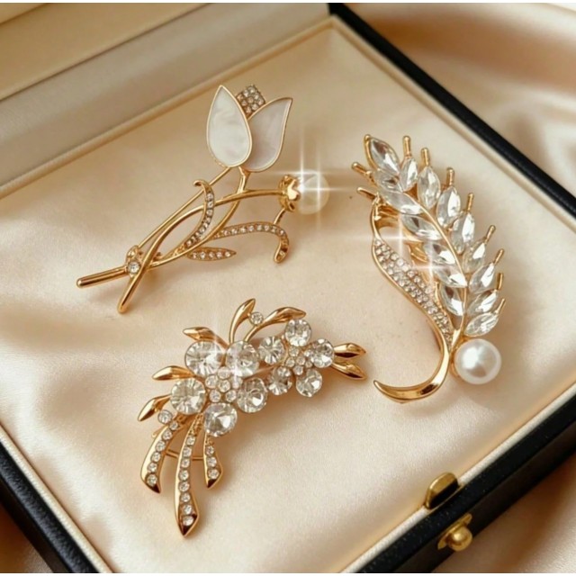 Komplet 3 elegantnih brošk 