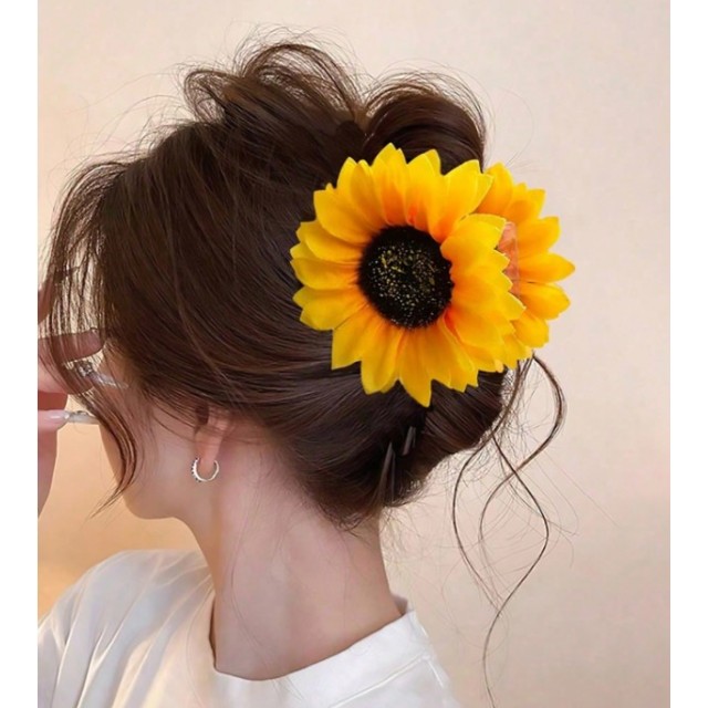 Prelepa sponka z večjo sončnico