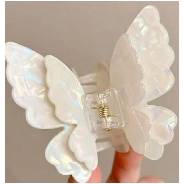 Bela sponka za lase v obliki metulja