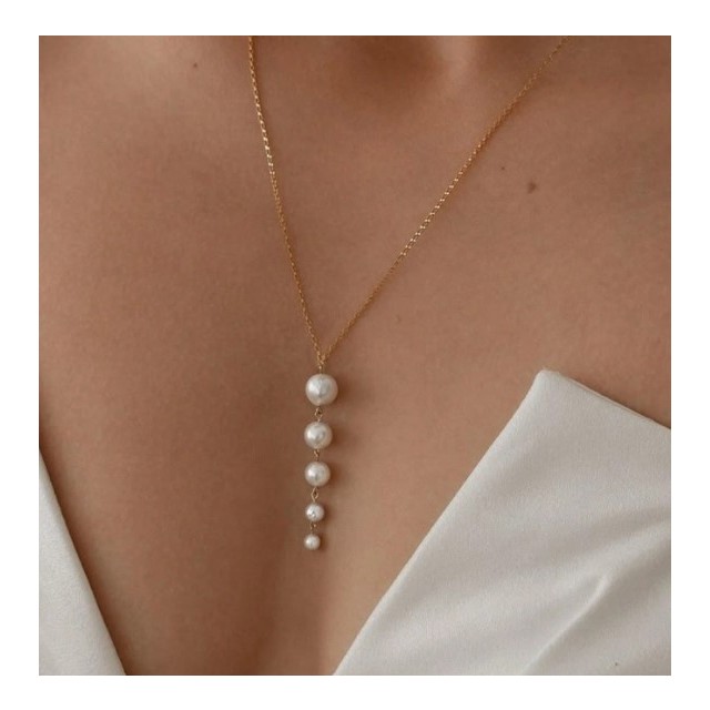 Elegantna ogrlica s petimi perlicami zlate barve 