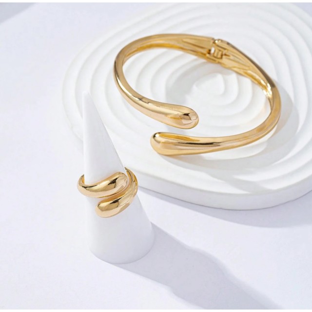 2 delni set zapestnice s prstanom v zlati barvi 