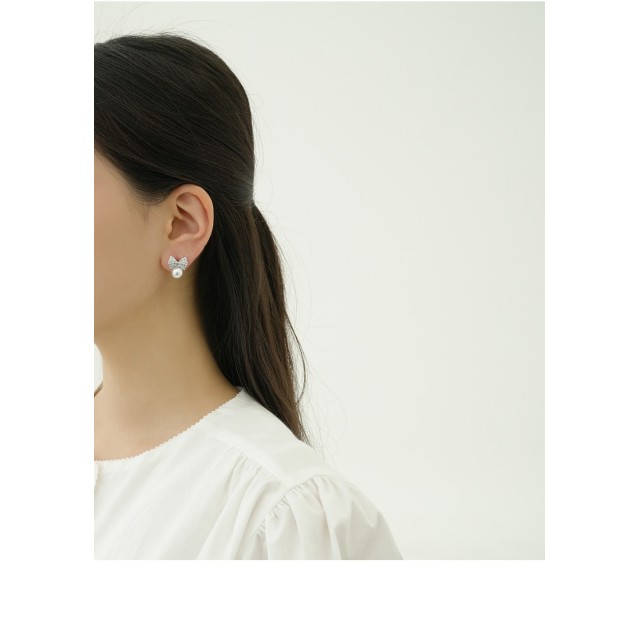 Elegantni uhani pentljica (luknjice niso potrebne) 