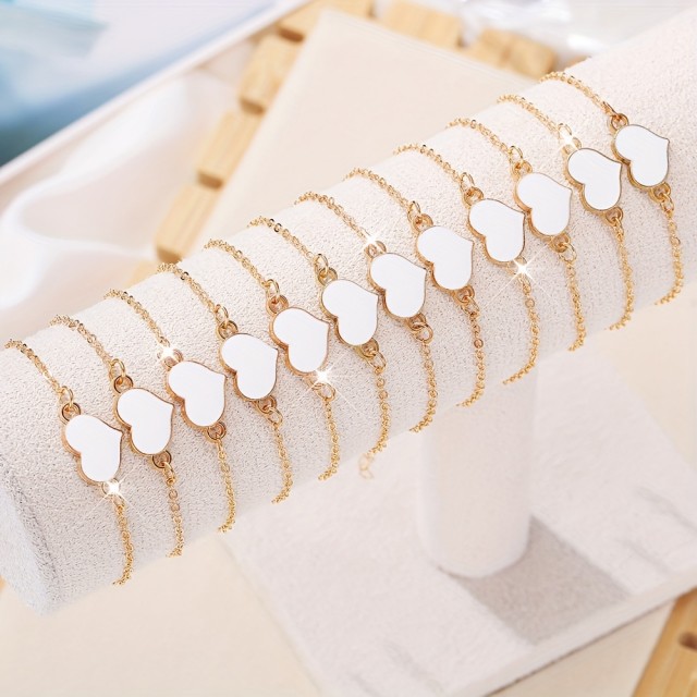 Personalizirana zapestnica s srcem in gravuro po želji