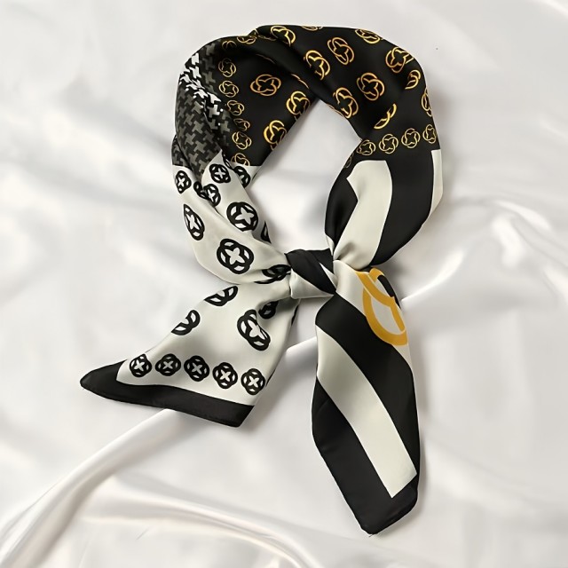 Elegantna ženska ruta črno-bela z vintage navdihom