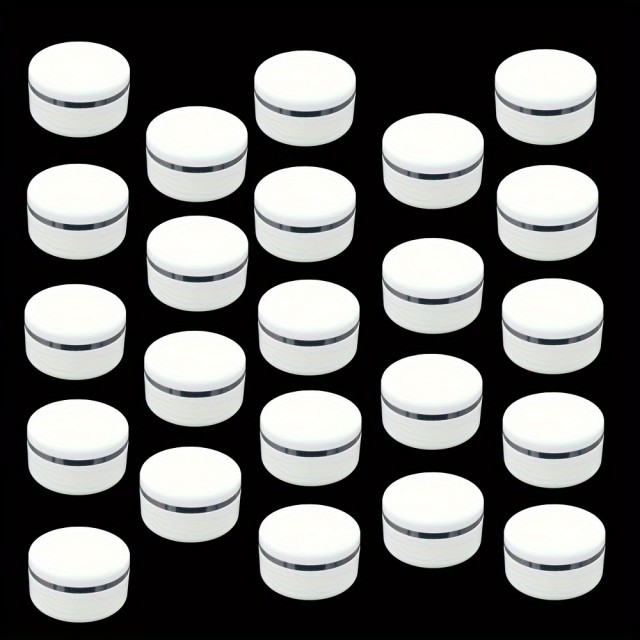 Bela plastična kozmetična posodica s kupolastim pokrovom - 10 ml