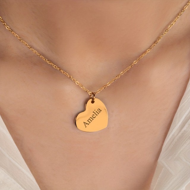 Personalizirana ogrlica z srcem in gravuro po želji