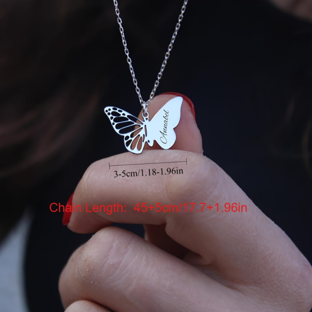 Personalizirana ogrlica z metuljem in gravuro po želji