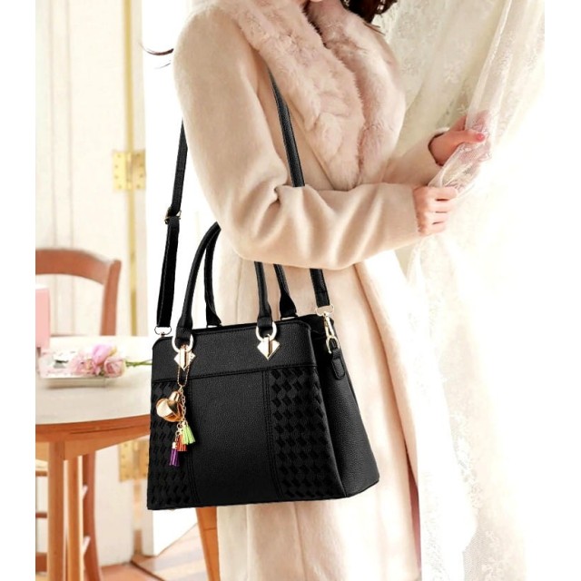 Elegantna črna ženska torbica v črni barvi T32