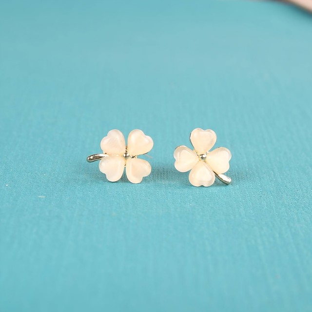 Uhani za srečo, štiriperesna deteljica