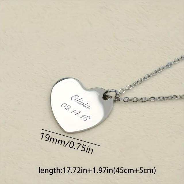 Personalizirana ogrlica z srcem in gravuro po želji