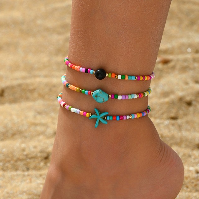 Pisan poletni komplet zapestnic za nogo s kamenčki