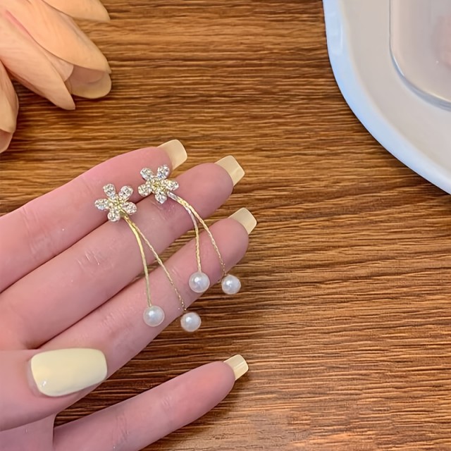 Prelepi viseči uhani z rožico