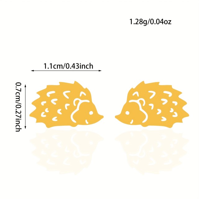 Nerjaveči uhani v srebrni barvi z motivom ježka