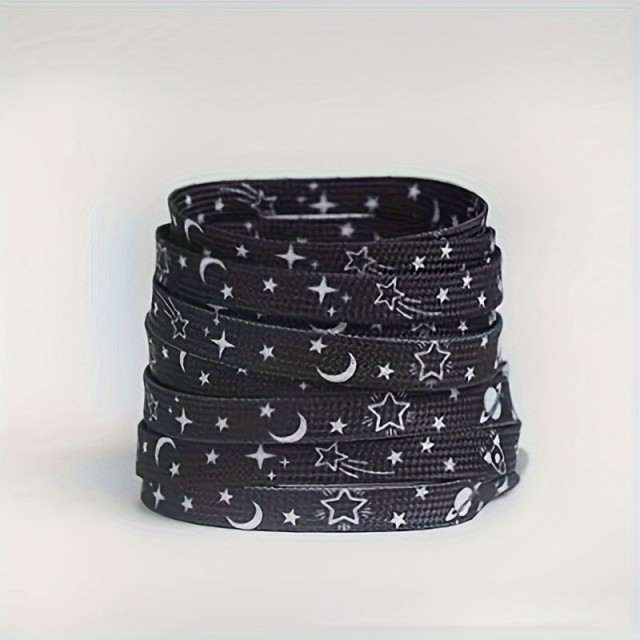 Par ljubkih vezalk z motivi zvezd in lune 2 barvi