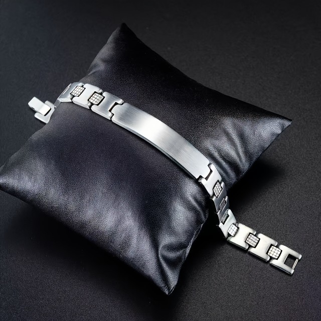 Personalizirana elegantna moška zapestnica z gravuro po želji