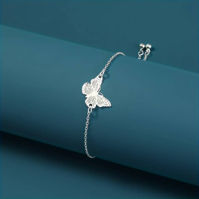 Zapestnica metuljček, sveti v temi