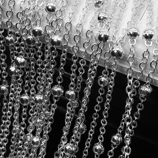 Verižica s kroglicami za izdelavo nakita – 1 m (srebrna ali zlata)