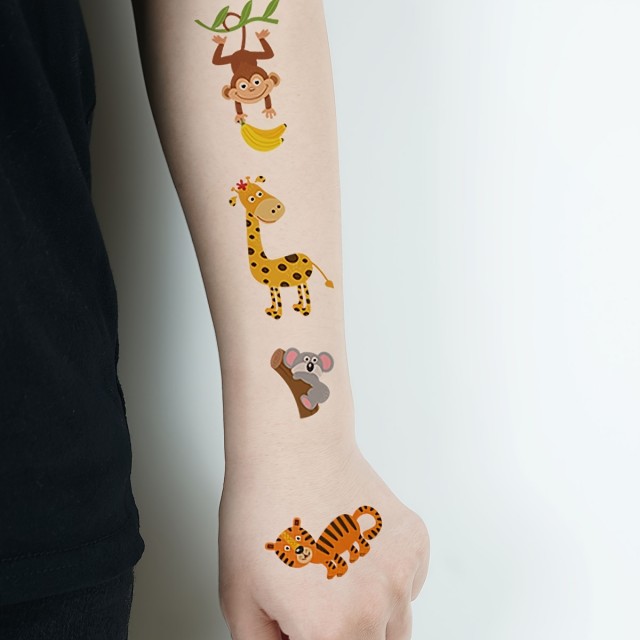 Komplet 10 vodoodpornih nalepk z risanimi živalmi 