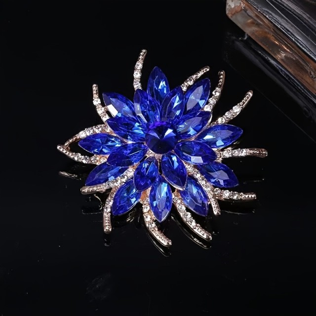 Modra cvetlična elegantna broška
