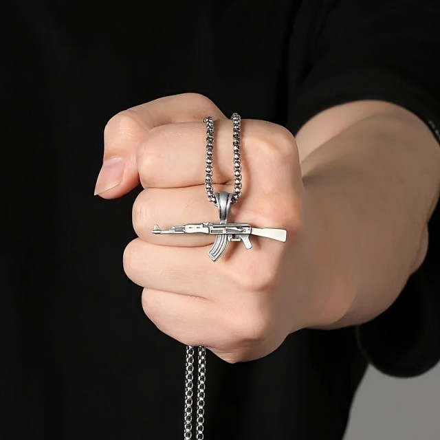 Moška verižica z obeskom puške