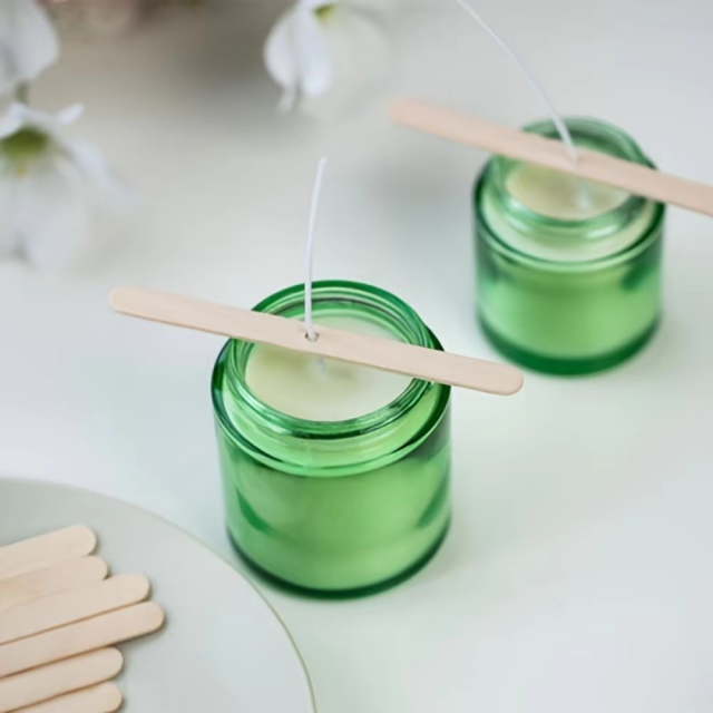 Komplet 20 lesenih držal za stenj z eno luknjico