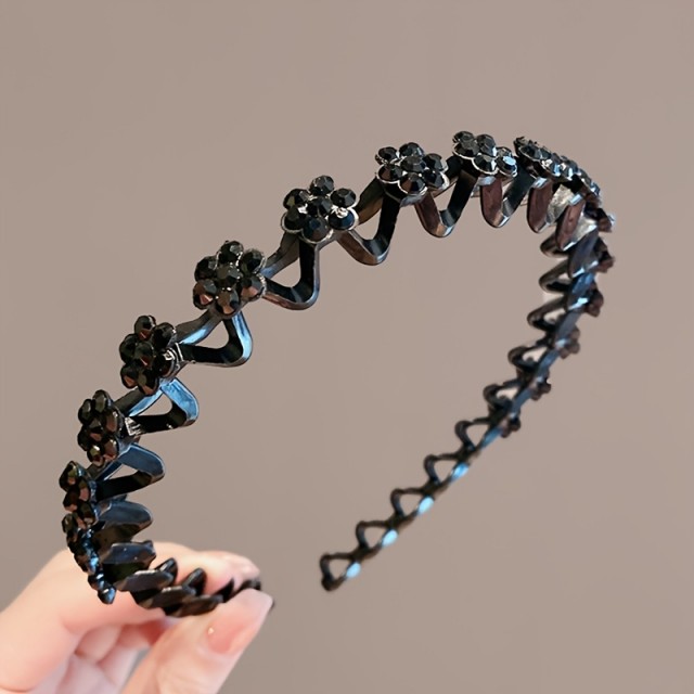 Plastičen cik cak obroček s kristalnimi rožicami