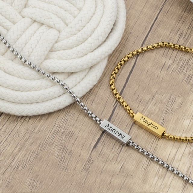 Personalizirana moška zapestnica z gravuro po želji