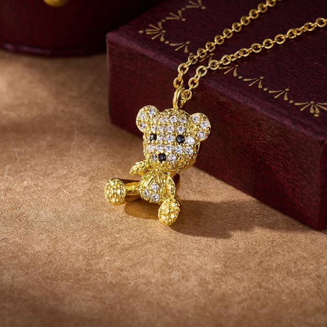 Prikupna ogrlica z obeskom medvedka s cirkoni 3 barve