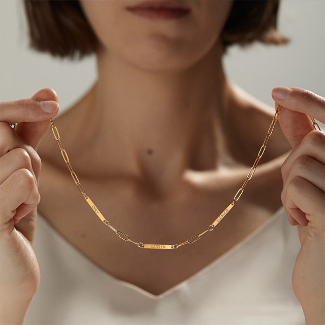 Personalizirana ogrlica v zlati barvi z možnostjo do 3 gravur