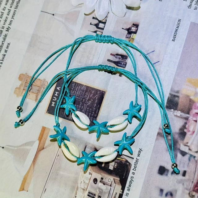 1+1 Gratis nastavljiva poletna zapestnica s školjkicami