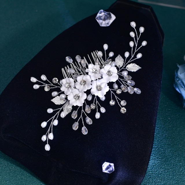 Elegantni cvetlični poročni glavnik 