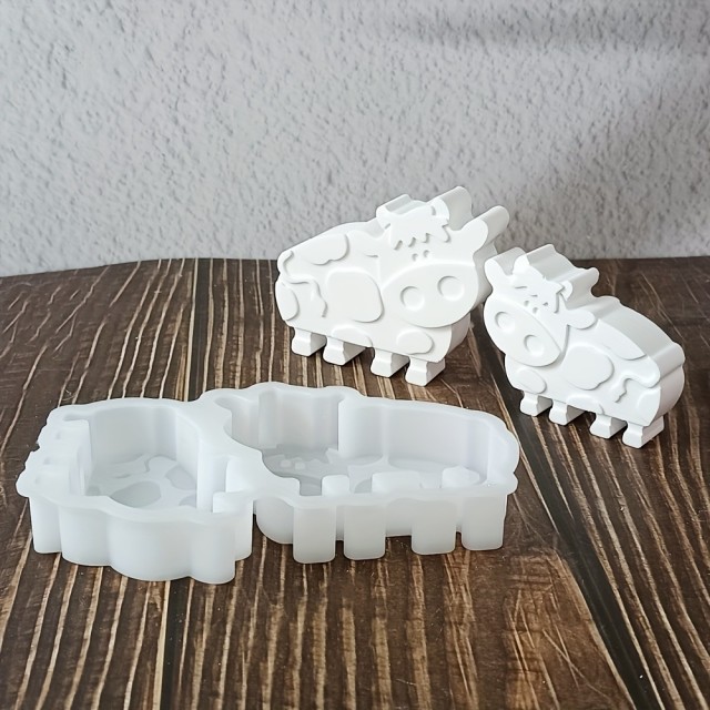 2V1 silikonski model v obliki kravic za izdelavo mila 