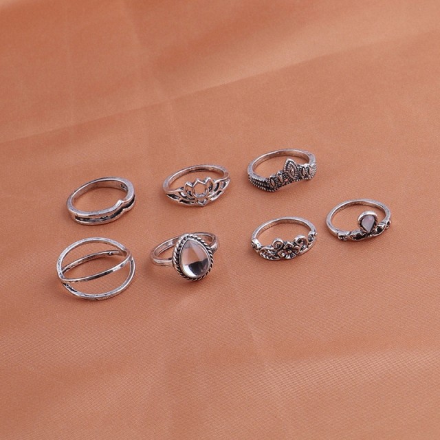 Komplet prstanov srebrne barve lotus 1972