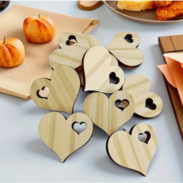 25 kosov večjih lesenih srčkov za dekoracijo 3,9cmX3,7cm