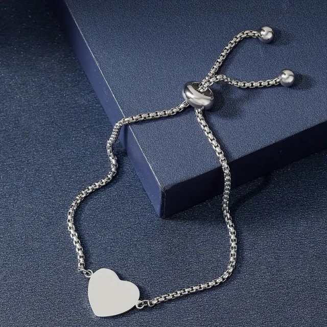 Personalizirana zapestnica s srcem in gravuro po želji