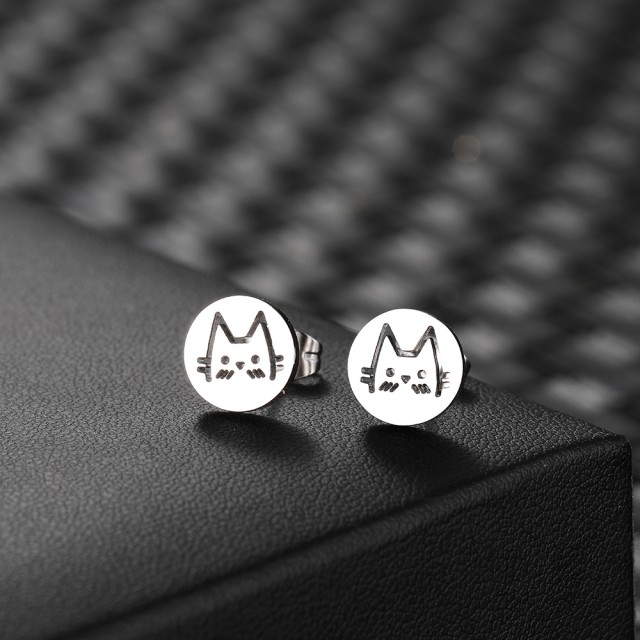 Uhani mucka iz nerjavečega jekla