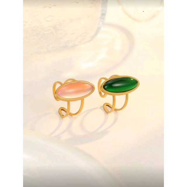 Nastavljiv zlat prstan s kamenčkom 2 barvi