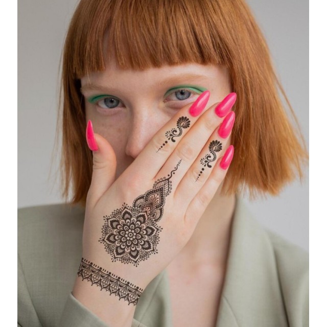 Začasna tattoo nalepka s henna mandala motivom